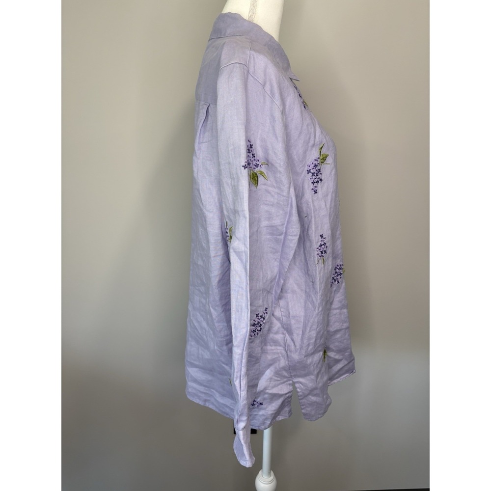 Quacker Factory Lavender Lilac Embroidered Button-Up Shirt Size Large - Picture 2 of 8